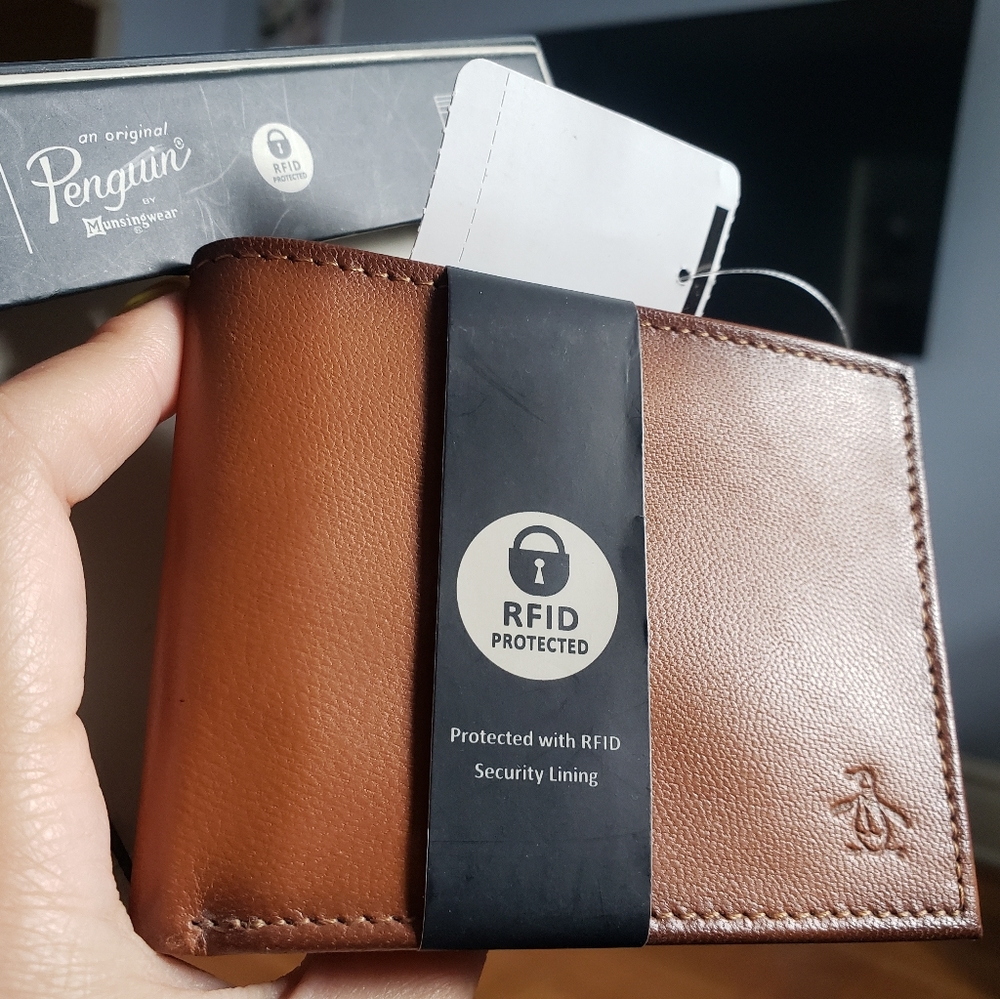 Leather wallet new with tags